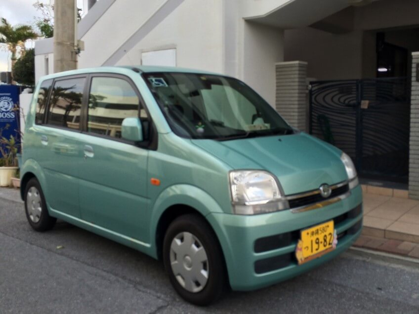 Car Colors in Okinawa | Walking Through Wonderland