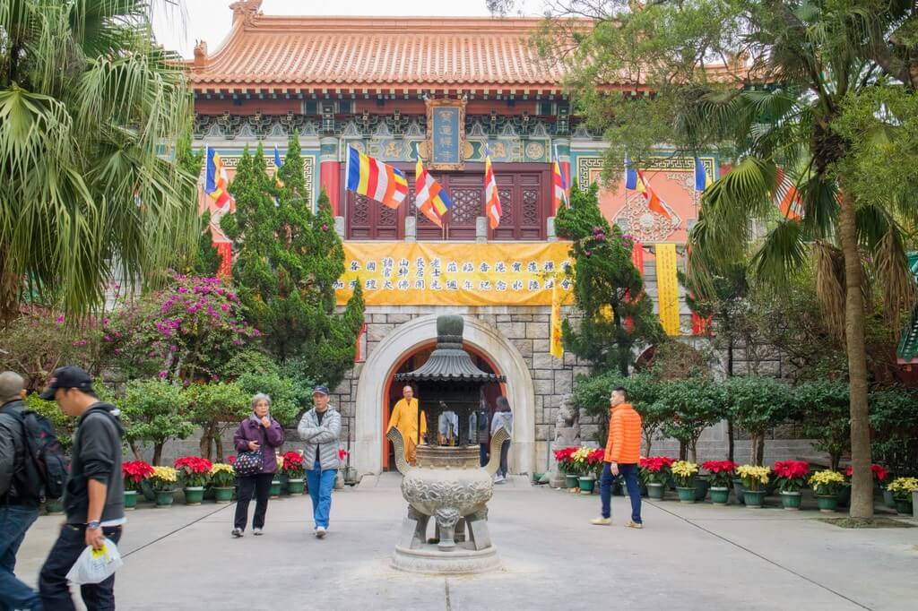 Po Lin Monastery | Walking Through Wonderland