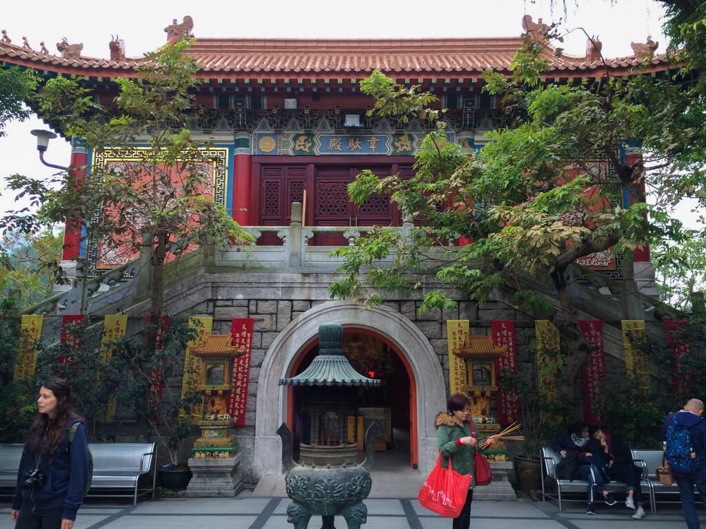 Po Lin Monastery | Walking Through Wonderland