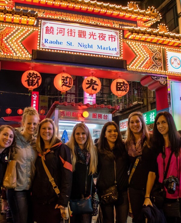 Taipei Girls Trip | Walking Through Wonderland