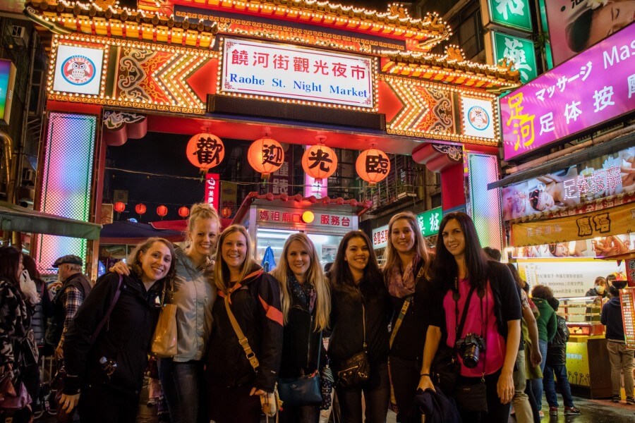 Taipei Girls Trip | Walking Through Wonderland